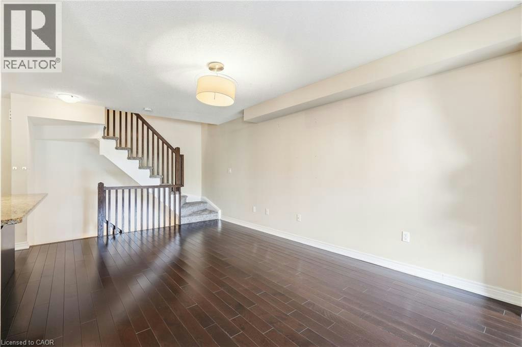 10-362 Plains Road E, Burlington, ON, L7T 0A4 - 11