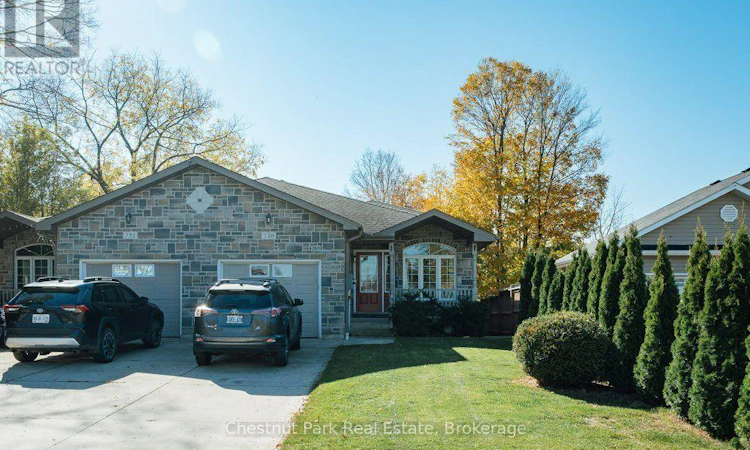 728 Elgin Street
