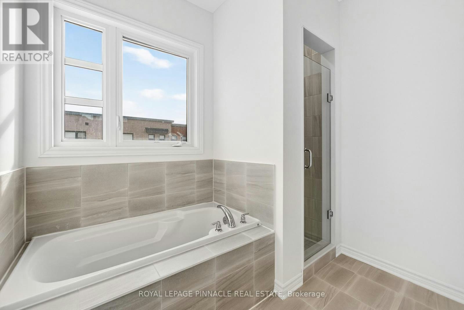 69 Inverary Crescent, Vaughan, ON, L4H 5G8 - 46