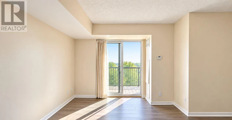 1005-4 Elsinore Path, Toronto, ON, M8V 4G7 - 11