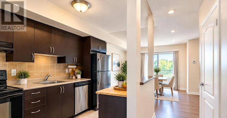 1005-4 Elsinore Path, Toronto, ON, M8V 4G7 - 12