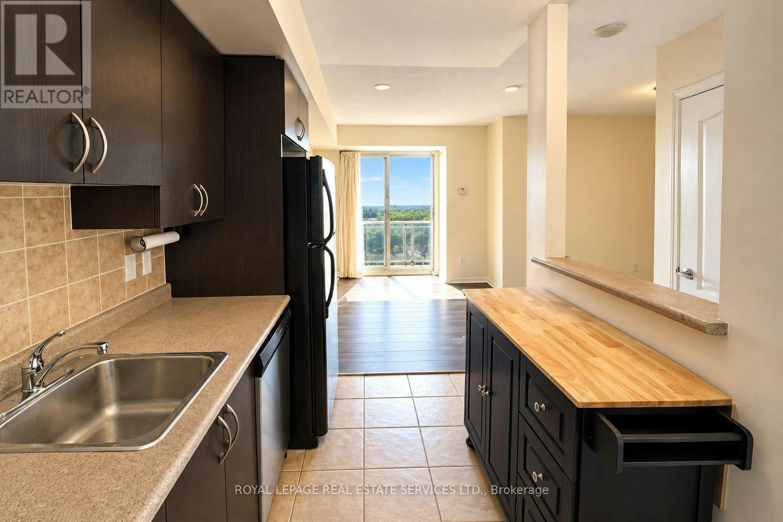 1005-4 Elsinore Path, Toronto, ON, M8V 4G7 - 15