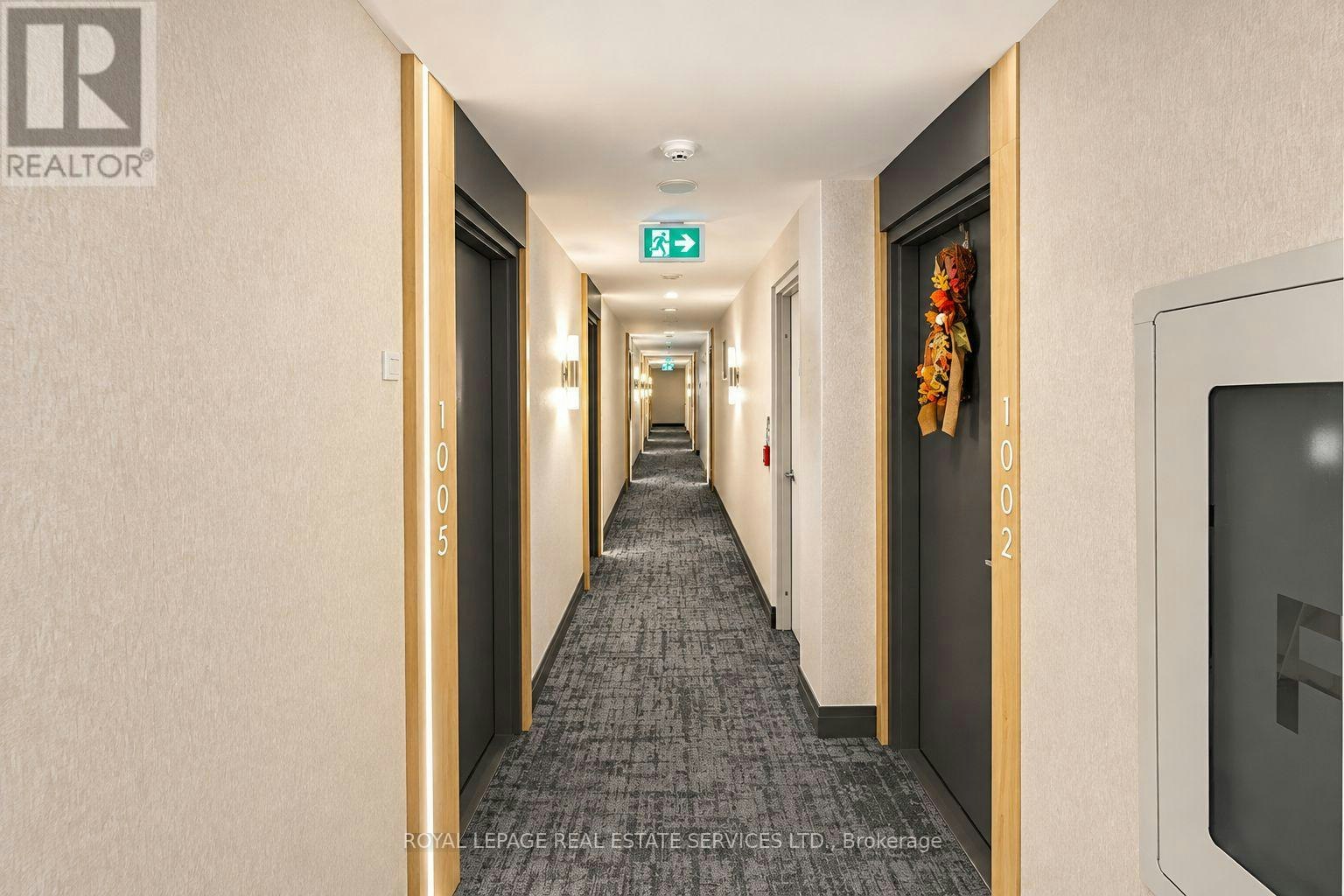 1005-4 Elsinore Path, Toronto, ON, M8V 4G7 - 8