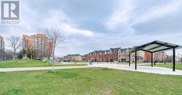 1005-4 Elsinore Path, Toronto, ON, M8V 4G7 - 34