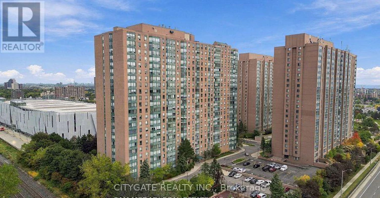 1111-135 Hillcrest Avenue, Mississauga, ON, L5B 4B1