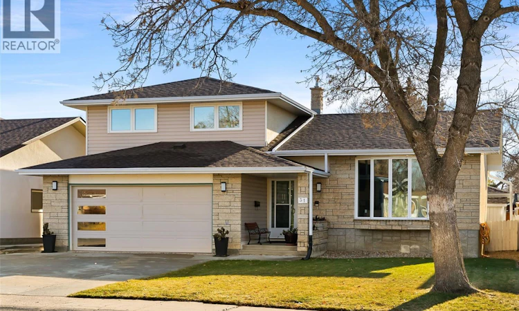 31 Rink Avenue