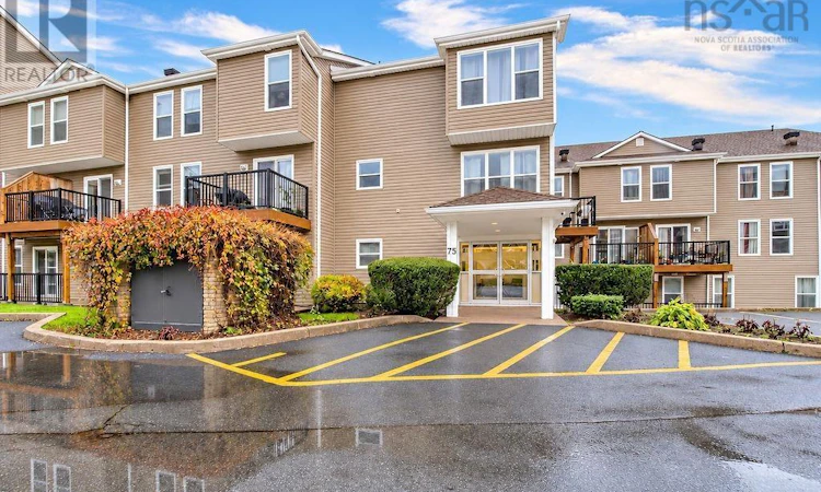 206-75 Collins Grove