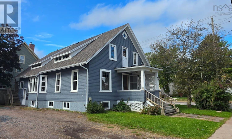 104 Lorne Avenue