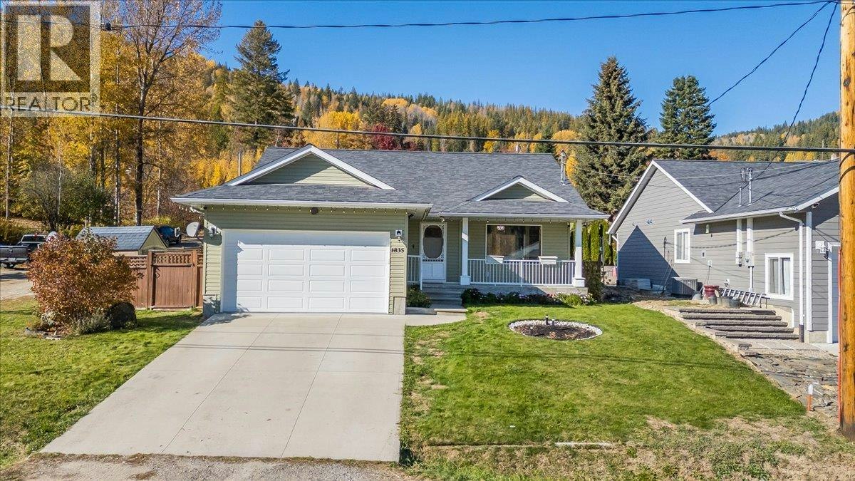 1835 First Street, Fruitvale, BC, V0G 1L0