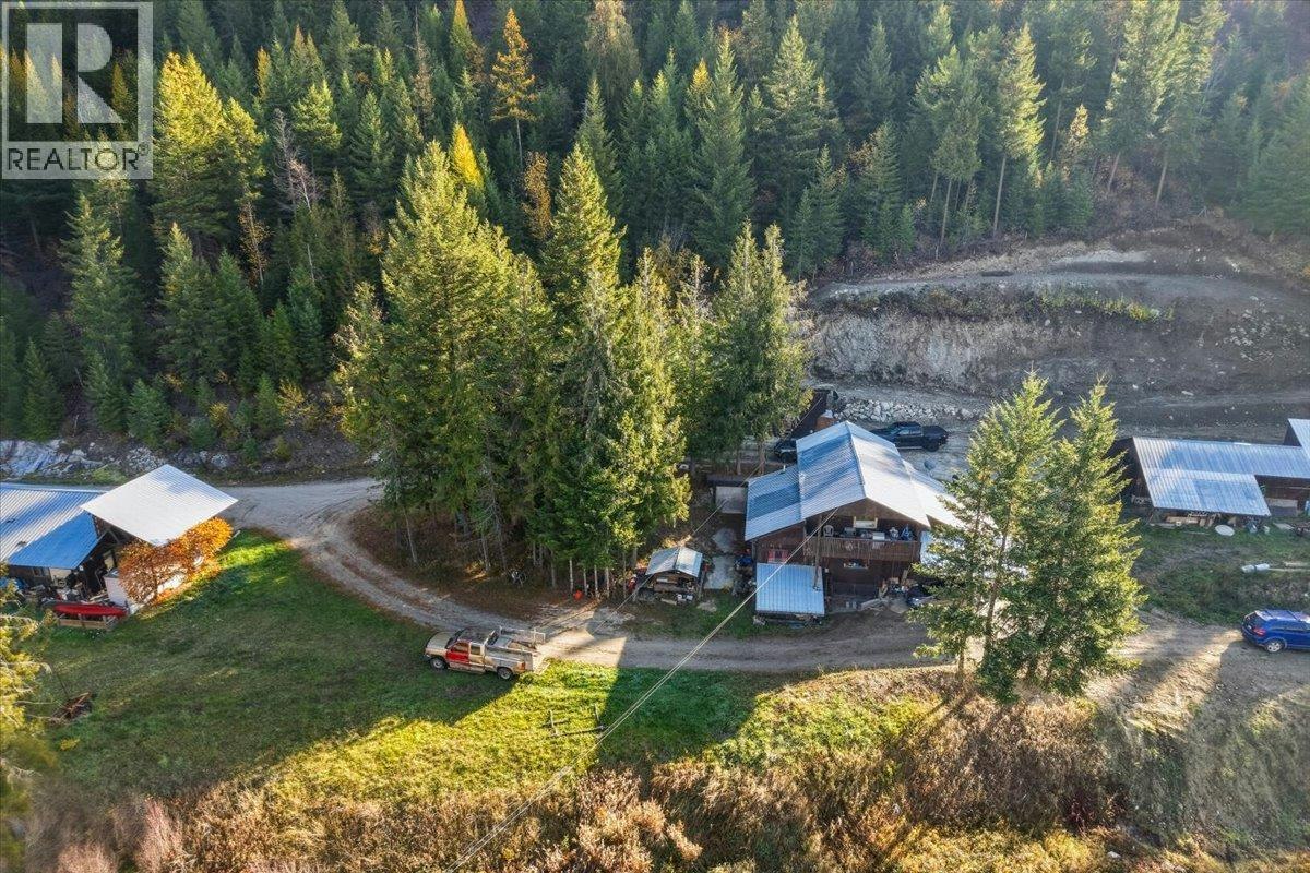 1880 6 Highway, Lumby, BC, V0E 2G1