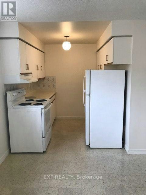 8-520 Bloor Street E, Oshawa, ON, L1H 3N1 - 4