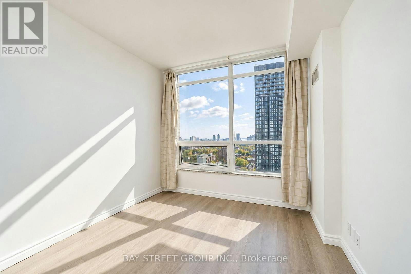2005-500 Sherbourne Street, Toronto, ON, M4X 1L1 - 17