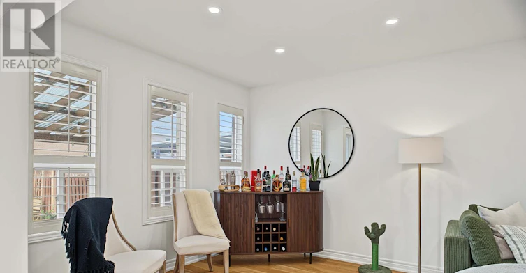 14 La Neve Avenue, Vaughan, ON, L4H 1N9 - 8
