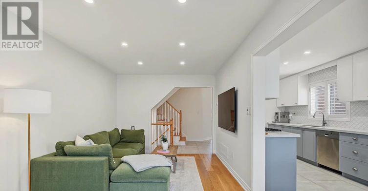 14 La Neve Avenue, Vaughan, ON, L4H 1N9 - 9