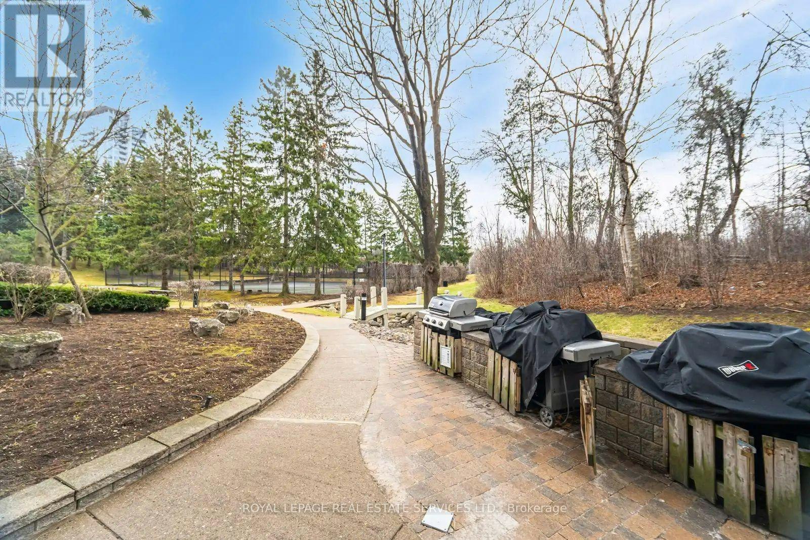 306-8 Lisa Street, Brampton, ON, L6T 4S6 - 49