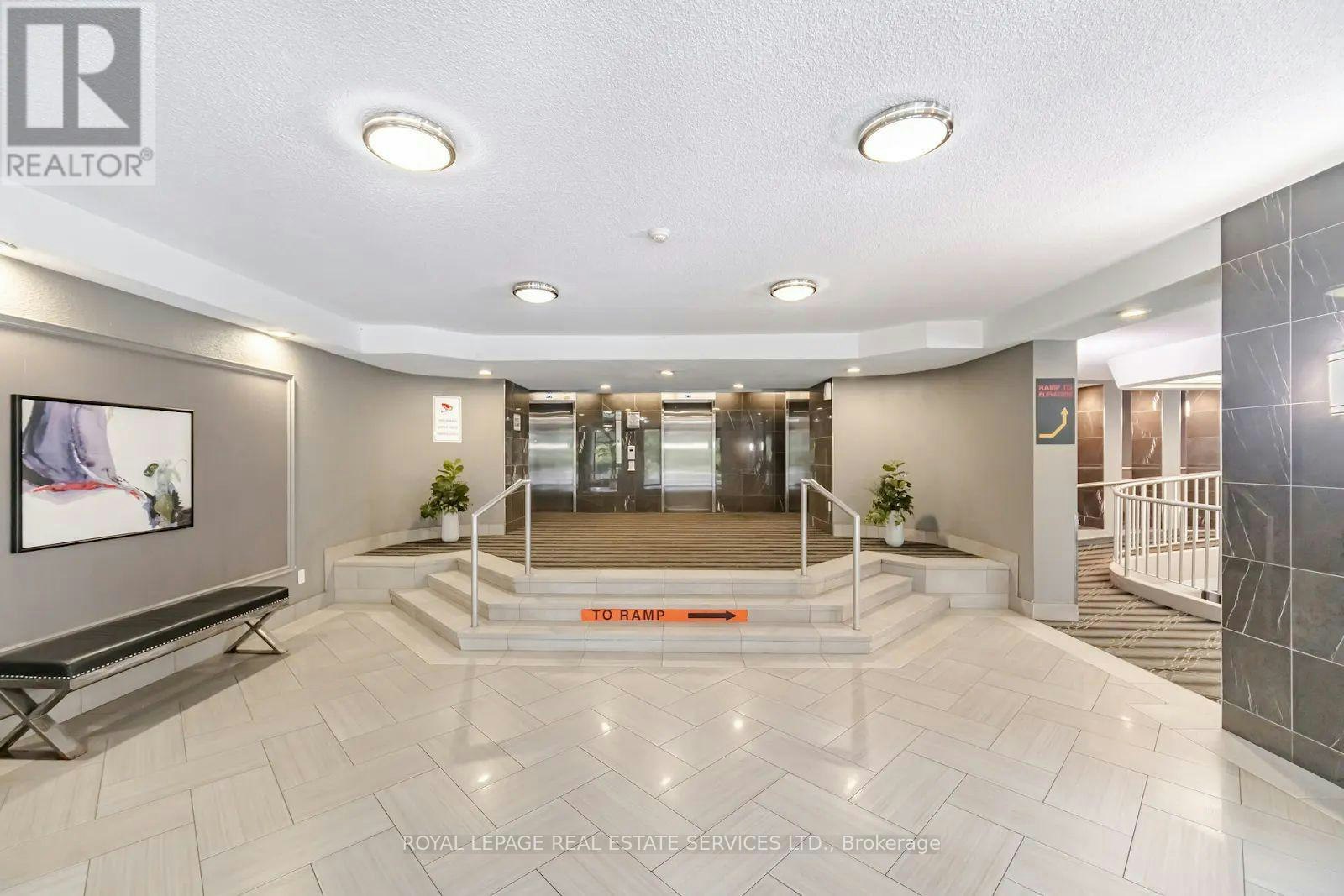 306-8 Lisa Street, Brampton, ON, L6T 4S6 - 31