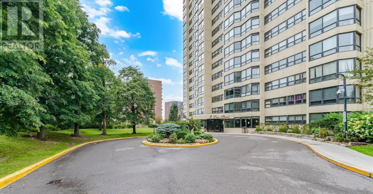 306-8 Lisa Street, Brampton, ON, L6T 4S6 - 2