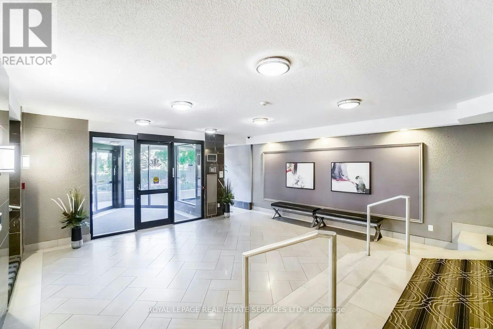 306-8 Lisa Street, Brampton, ON, L6T 4S6 - 33