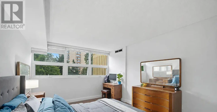 306-8 Lisa Street, Brampton, ON, L6T 4S6 - 19