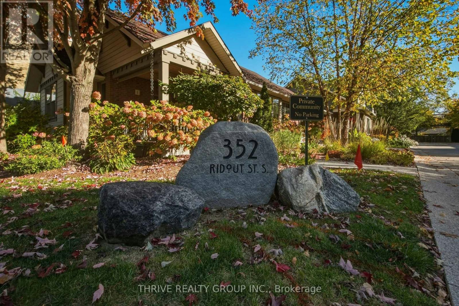 6-352 Ridout Street S, London, ON, N6C 3Z5