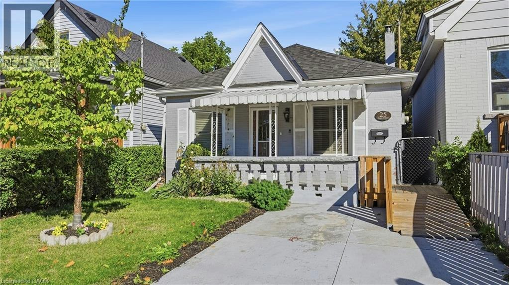 25 Hope Avenue, Hamilton, ON, L8H 2E1