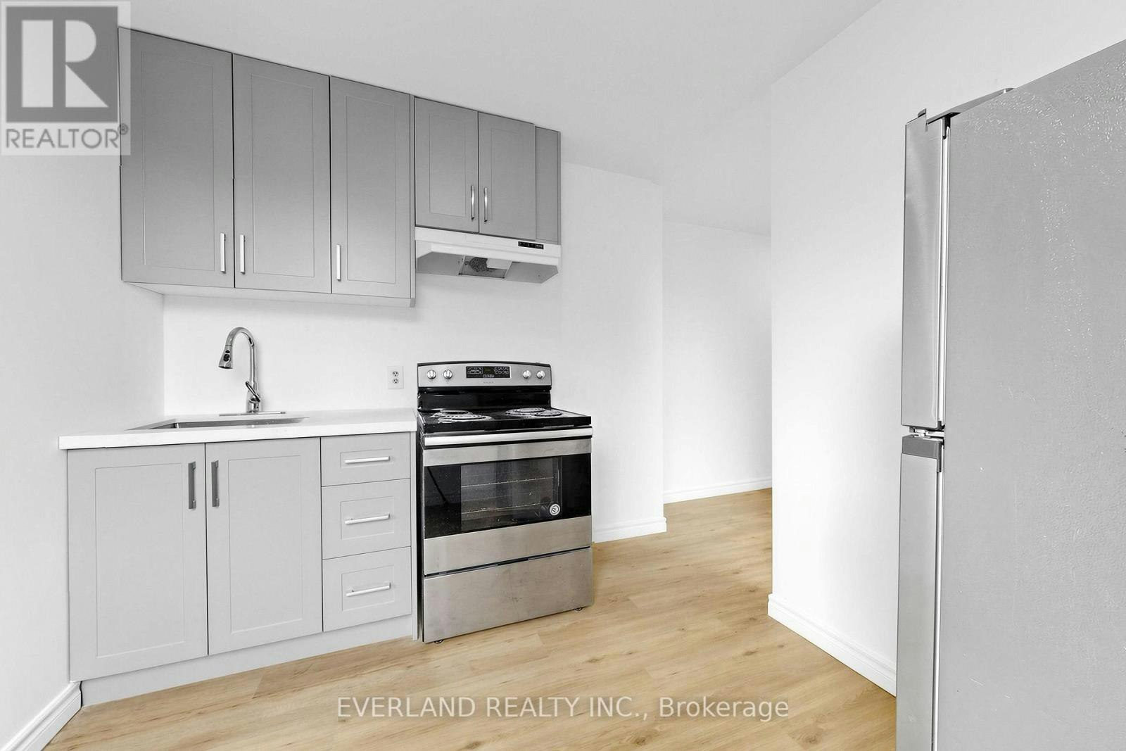 C-20 King Street E, Oshawa, ON, L1G 4Y5 - 2