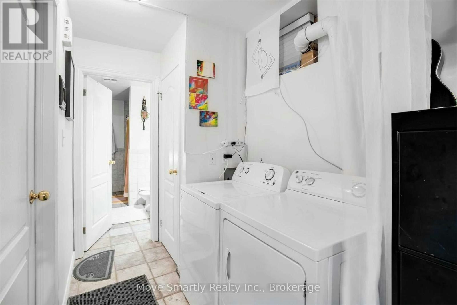BASEMENT-11B Wanda Road, Toronto, ON, M6P 1C4 - 6
