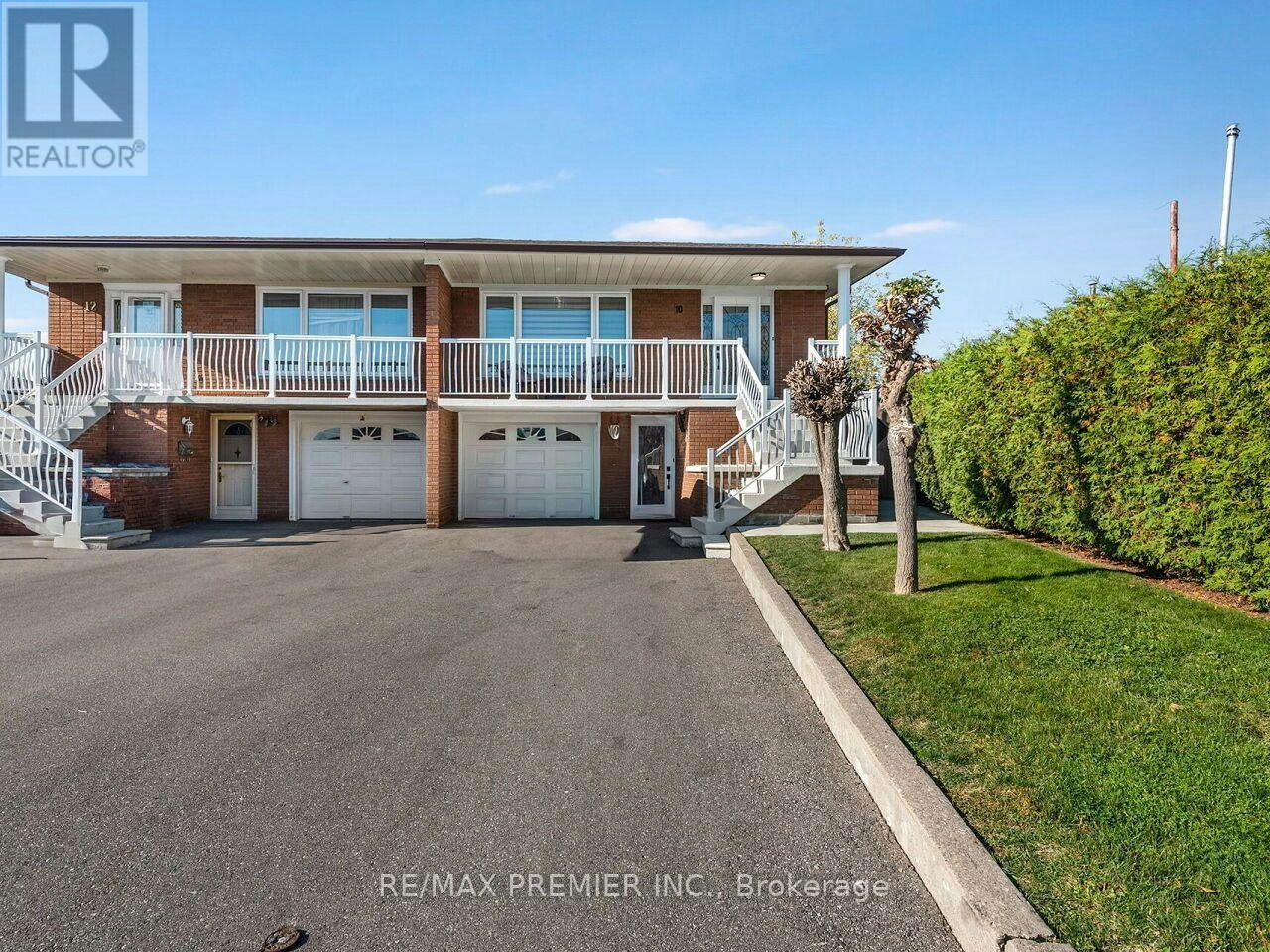 10 Bruno Court, Toronto, ON, M9L 2J3