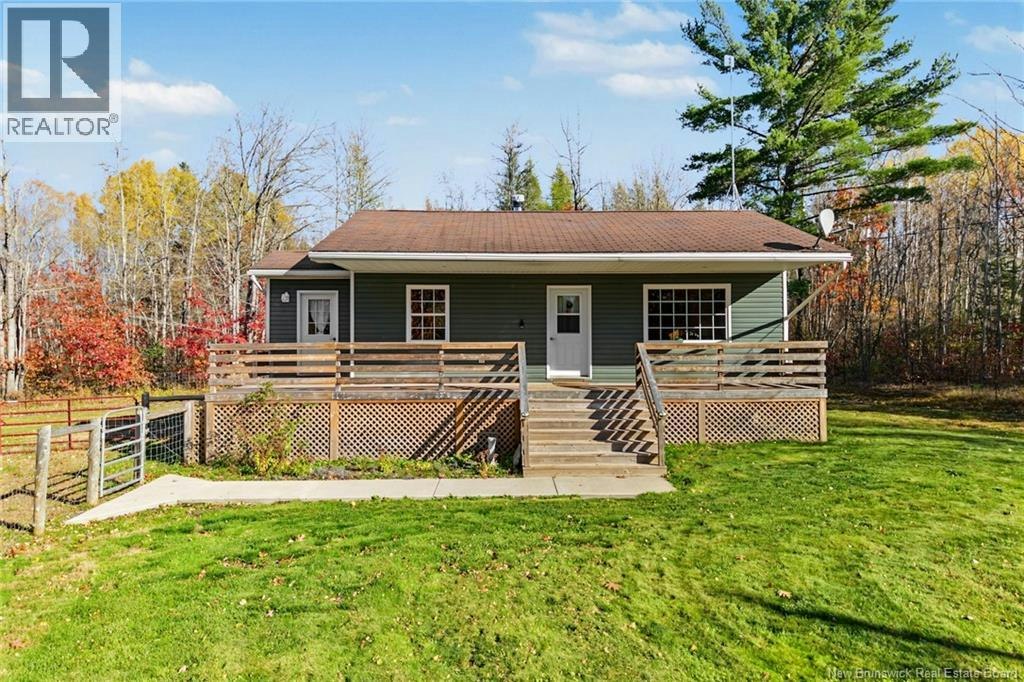 10 Edgewater Lane, Cumberland Bay, NB, E4A 3G9