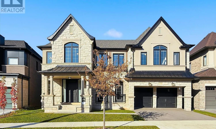 2339 Hyacinth Crescent