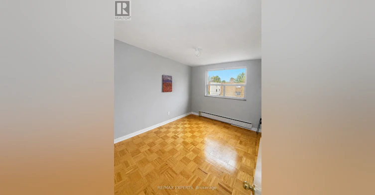6-26 Fraserwood Avenue, Toronto, ON, M6B 2N5 - 7