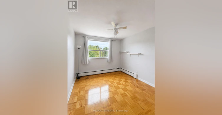 6-26 Fraserwood Avenue, Toronto, ON, M6B 2N5 - 2