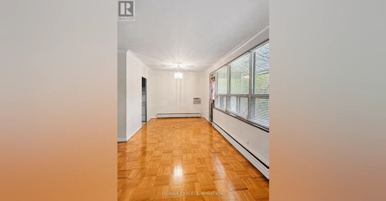 6-26 Fraserwood Avenue, Toronto, ON, M6B 2N5 - 18