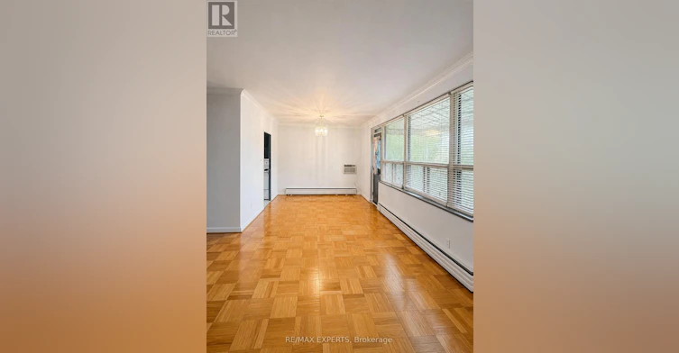 6-26 Fraserwood Avenue, Toronto, ON, M6B 2N5 - 17