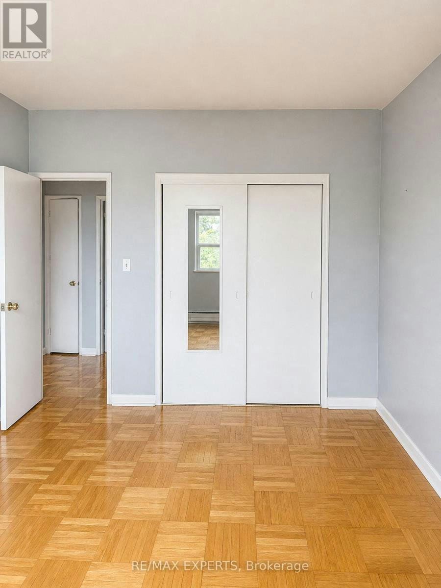 6-26 Fraserwood Avenue, Toronto, ON, M6B 2N5 - 9