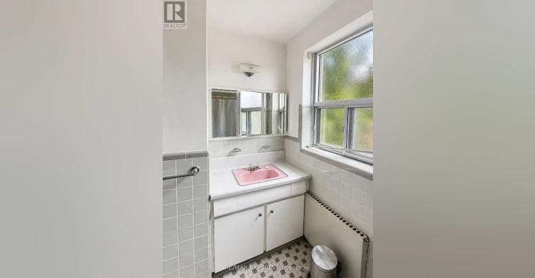 6-26 Fraserwood Avenue, Toronto, ON, M6B 2N5 - 5