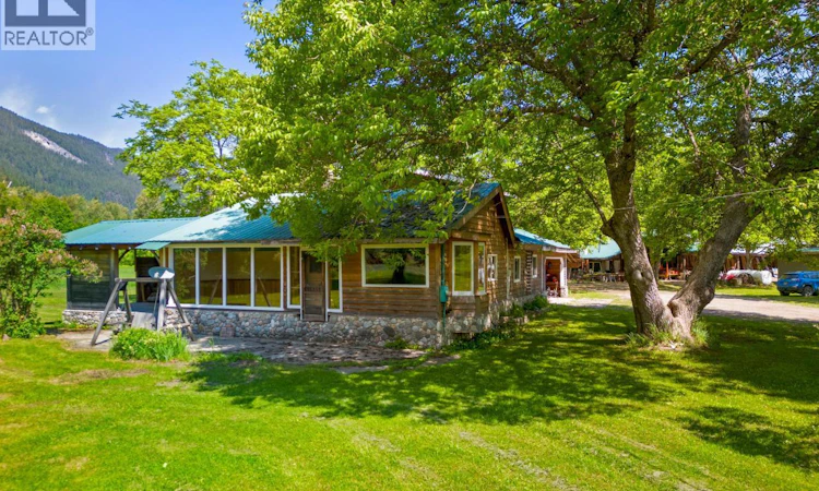 209 Lardeau River Road