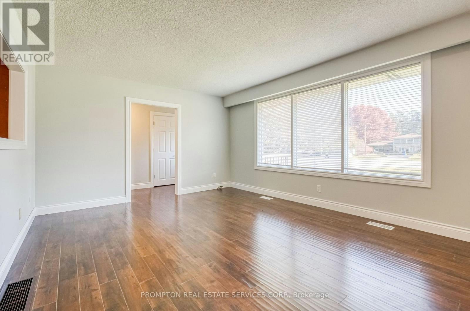 19786 Yonge Street, East Gwillimbury, ON, L9N 1A9 - 6