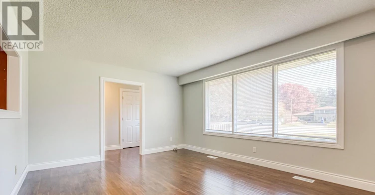 19786 Yonge Street, East Gwillimbury, ON, L9N 1A9 - 6
