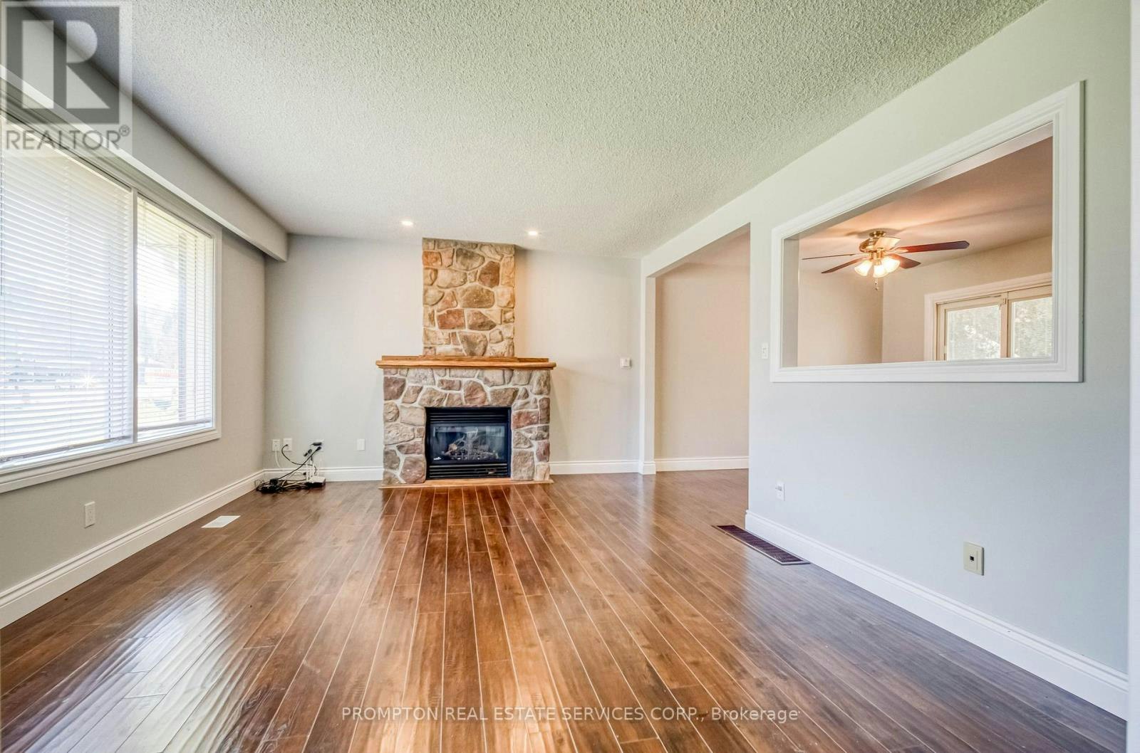 19786 Yonge Street, East Gwillimbury, ON, L9N 1A9 - 5