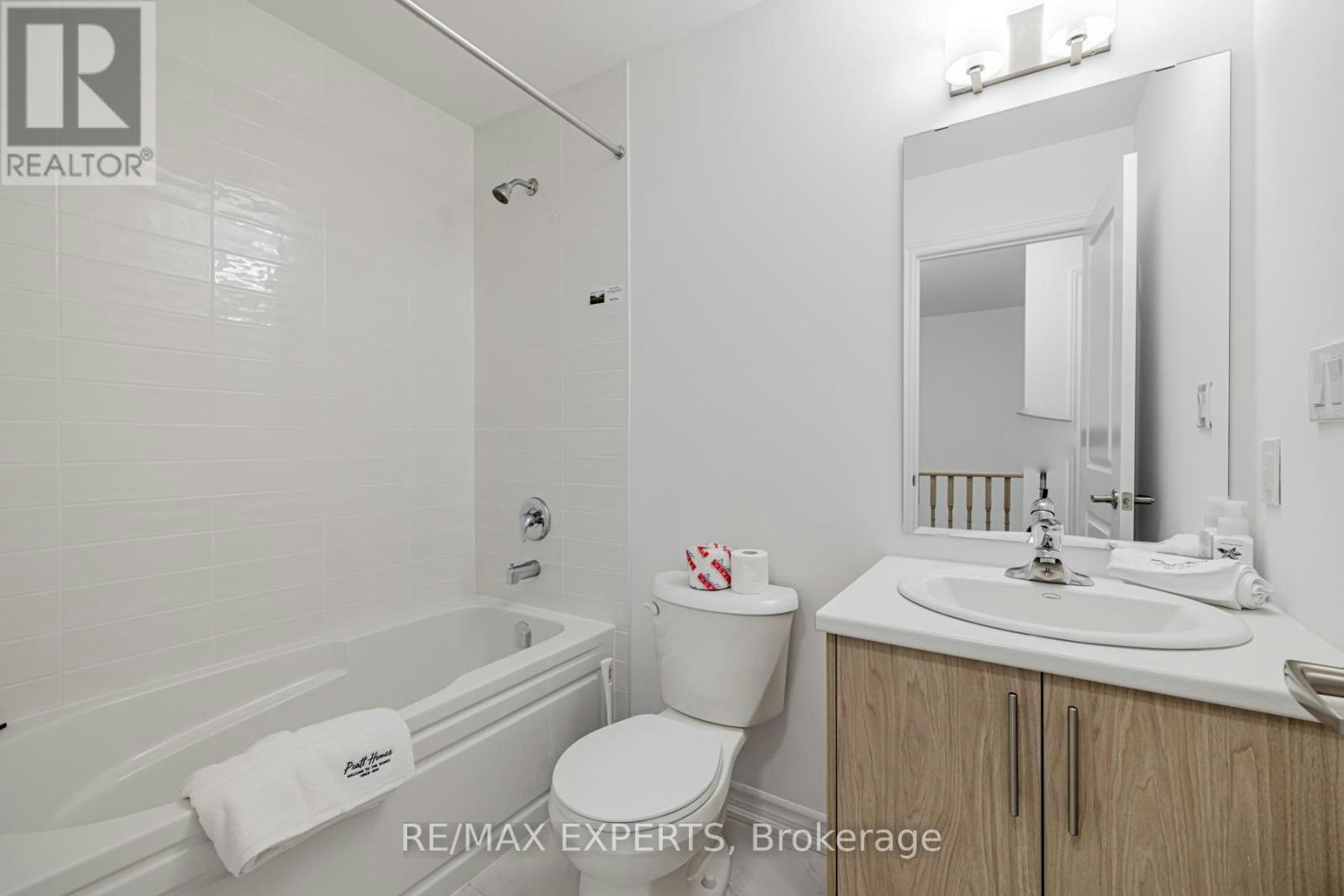 13 Silo Mews, Barrie, ON, L9J 0C2 - 26