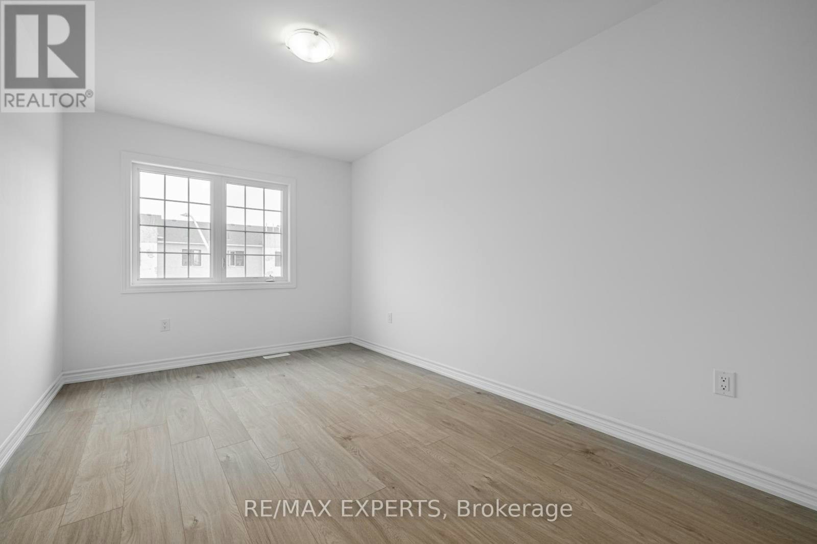 13 Silo Mews, Barrie, ON, L9J 0C2 - 24