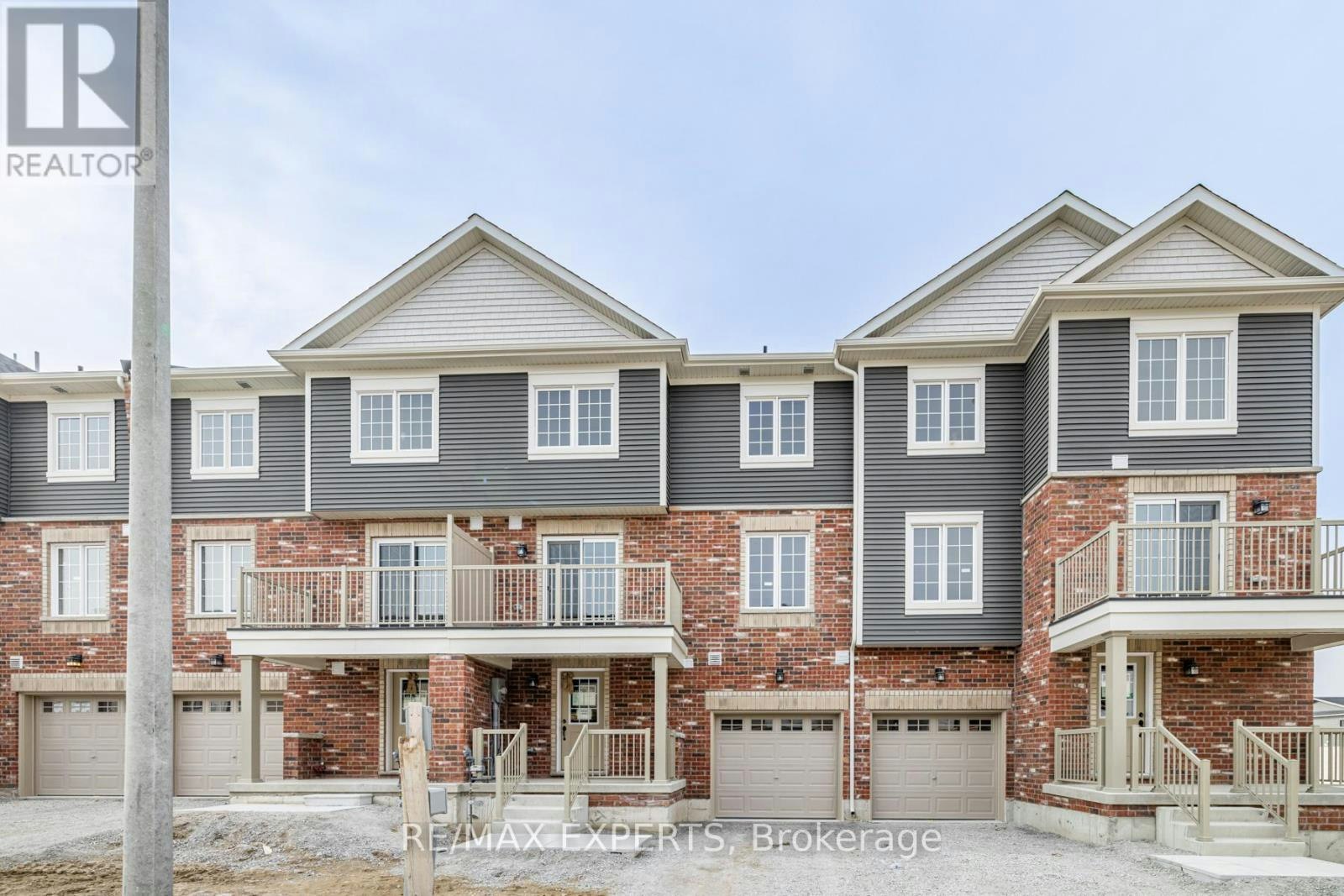 13 Silo Mews, Barrie, ON, L9J 0C2 - 3