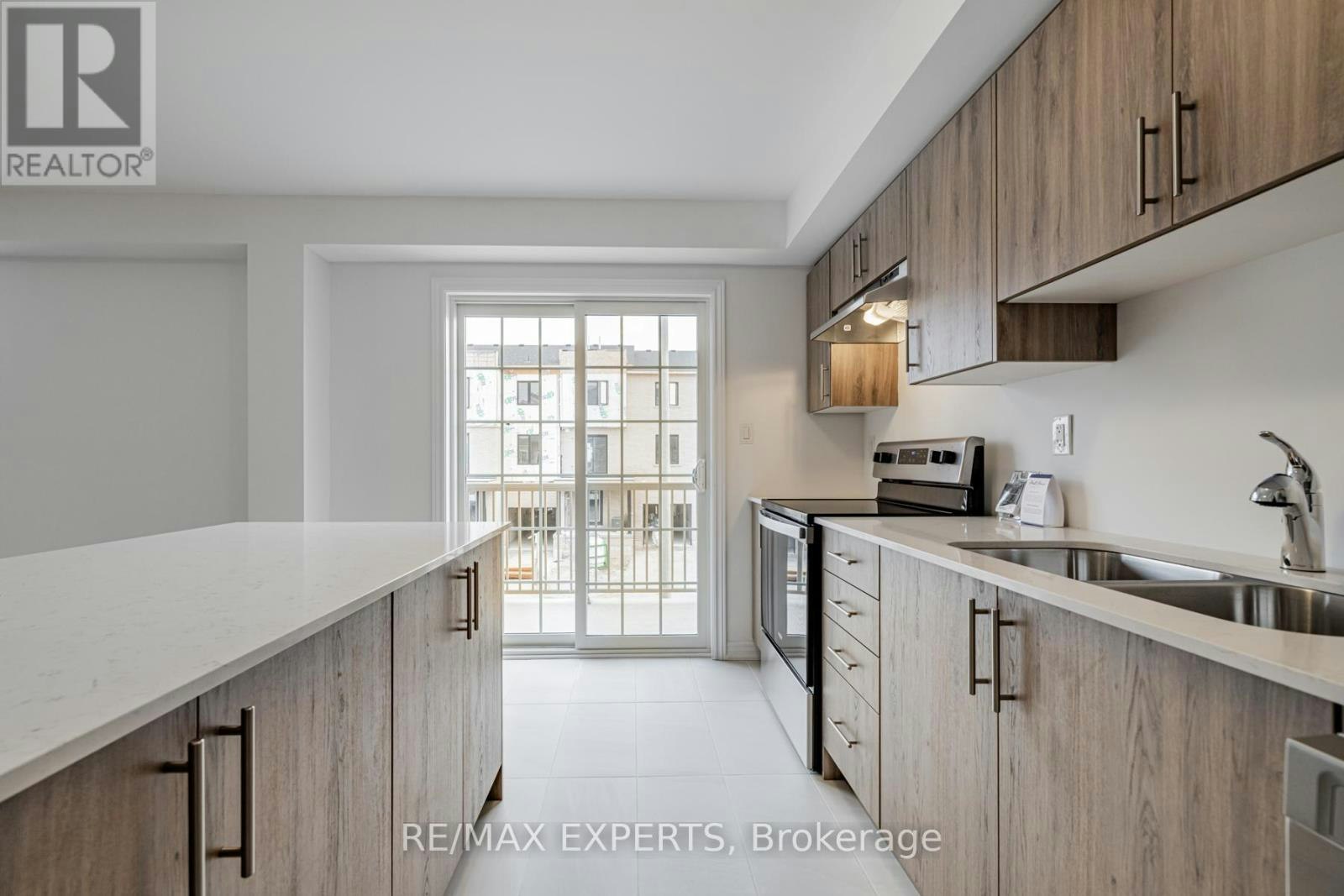 13 Silo Mews, Barrie, ON, L9J 0C2 - 16
