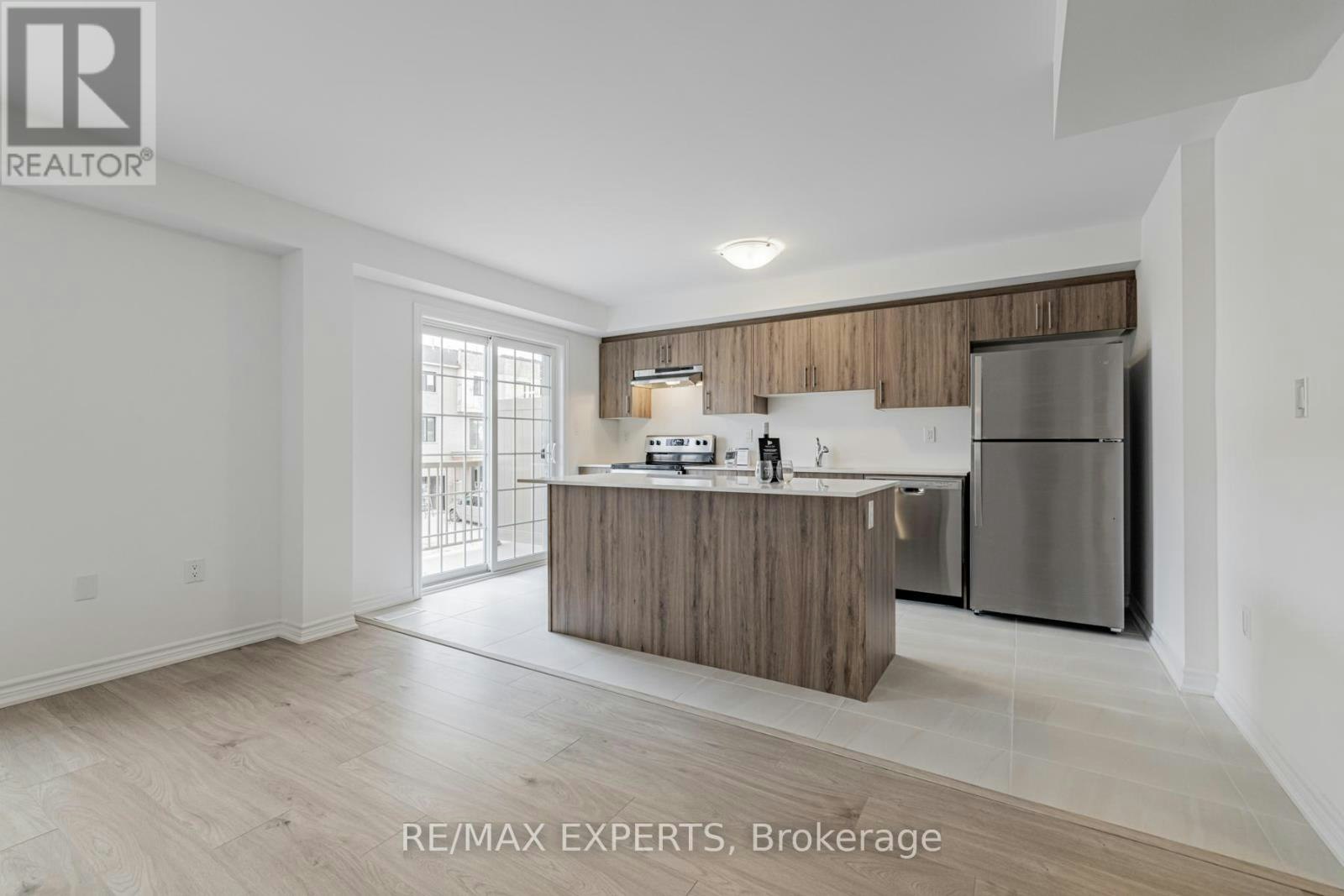 13 Silo Mews, Barrie, ON, L9J 0C2 - 12