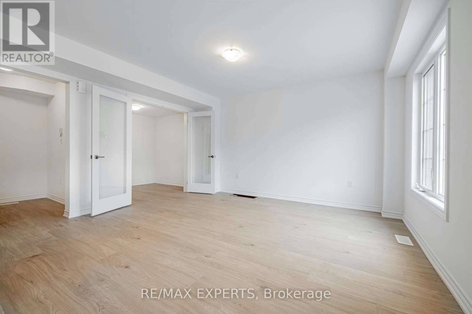 13 Silo Mews, Barrie, ON, L9J 0C2 - 7