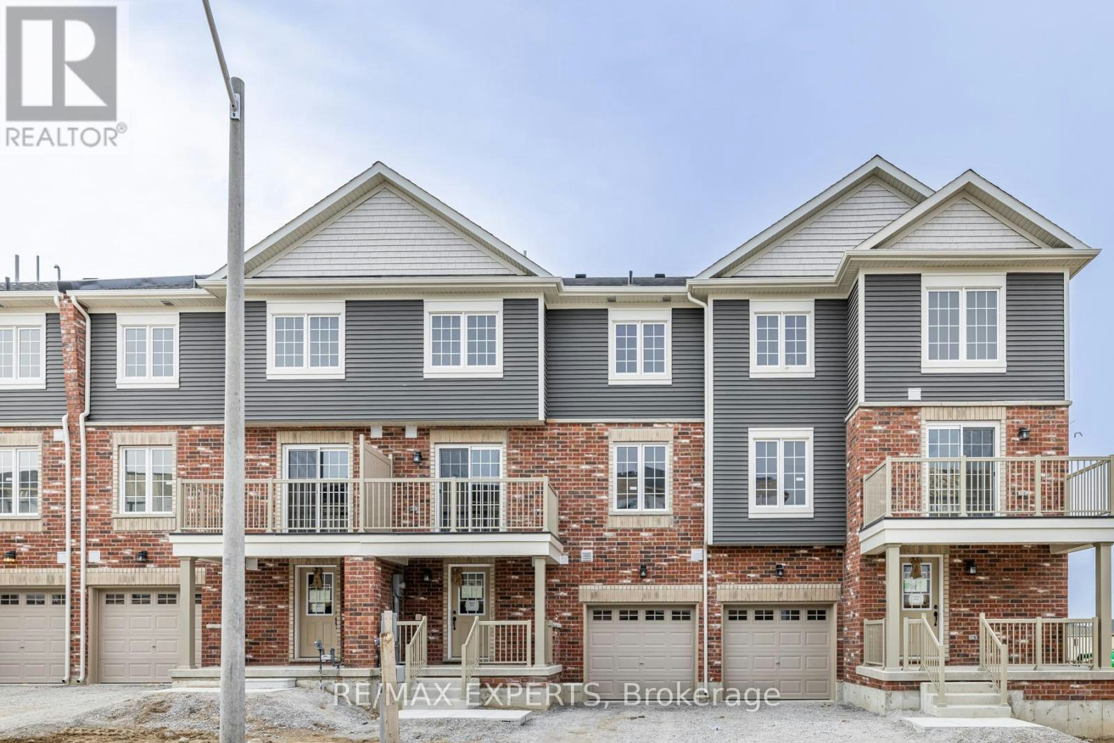 13 Silo Mews, Barrie, ON, L9J 0C2