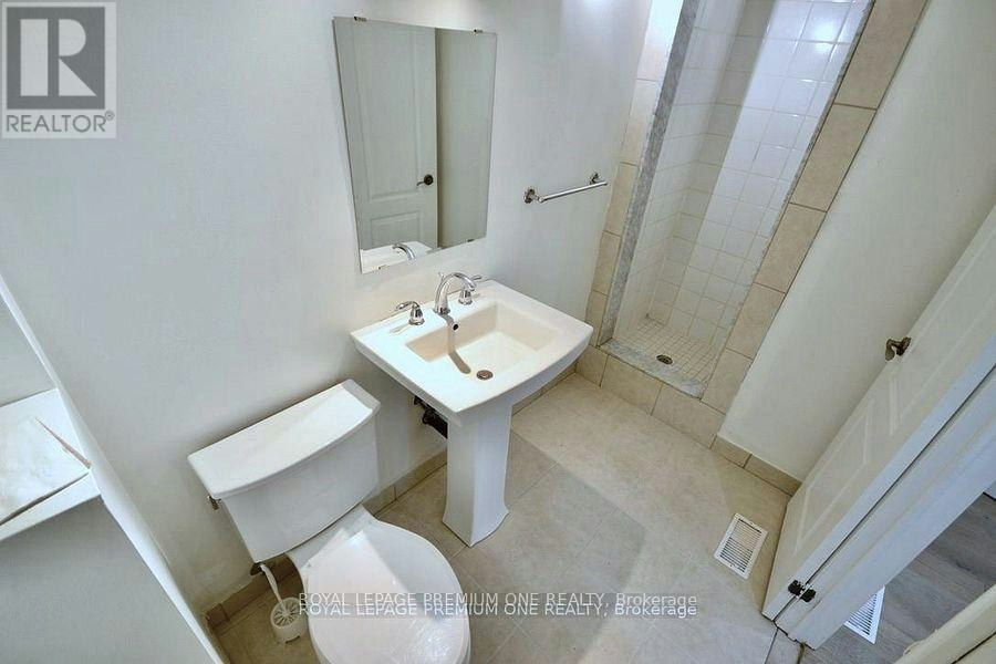 B-312 Rustic Road, Toronto, ON, M6L 1W5 - 15