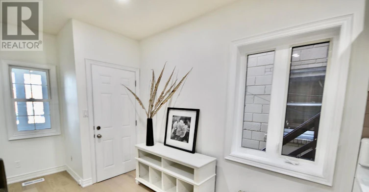 B-312 Rustic Road, Toronto, ON, M6L 1W5 - 4