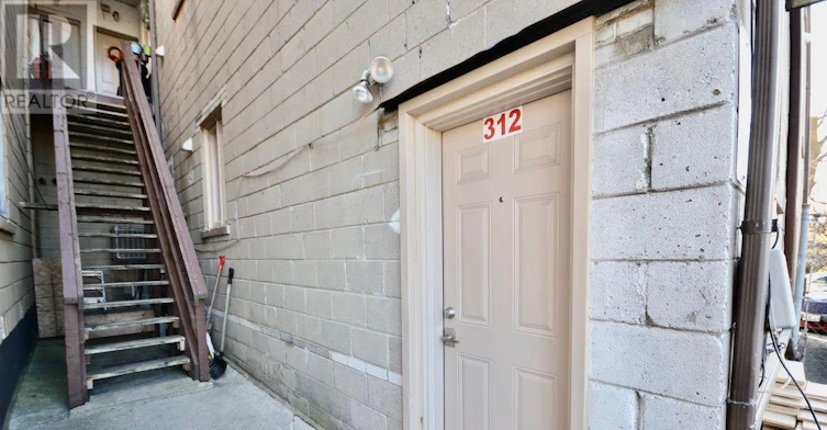 B-312 Rustic Road, Toronto, ON, M6L 1W5 - 18